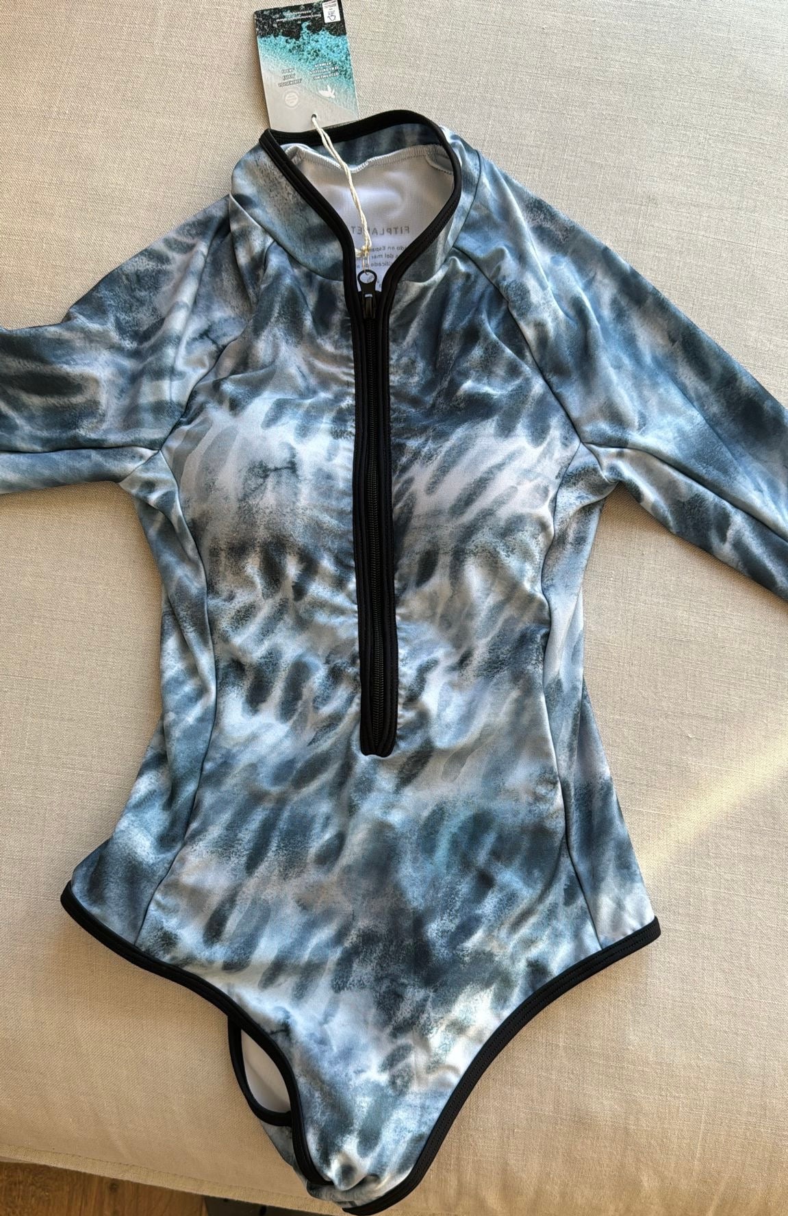 Adopta un Bañador Surf Tiburón Tigre - Tonos Grisáceos