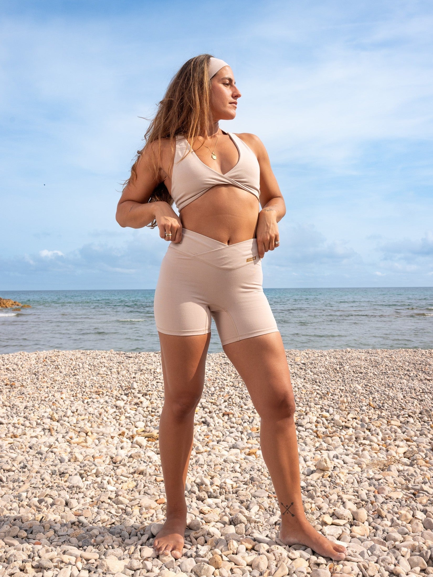 Short algodón en V - Beige