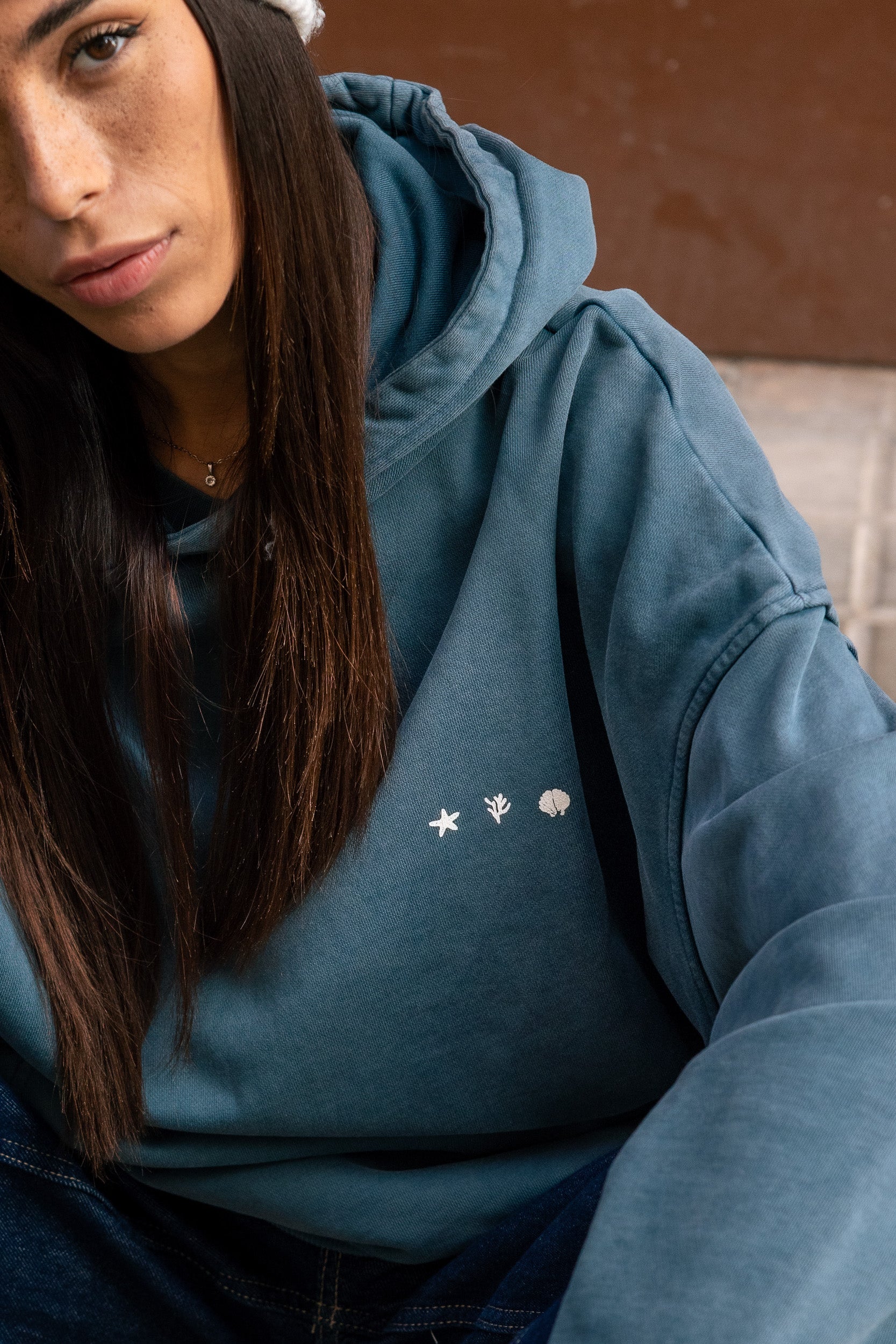 Sudadera Essential – Azul profundo