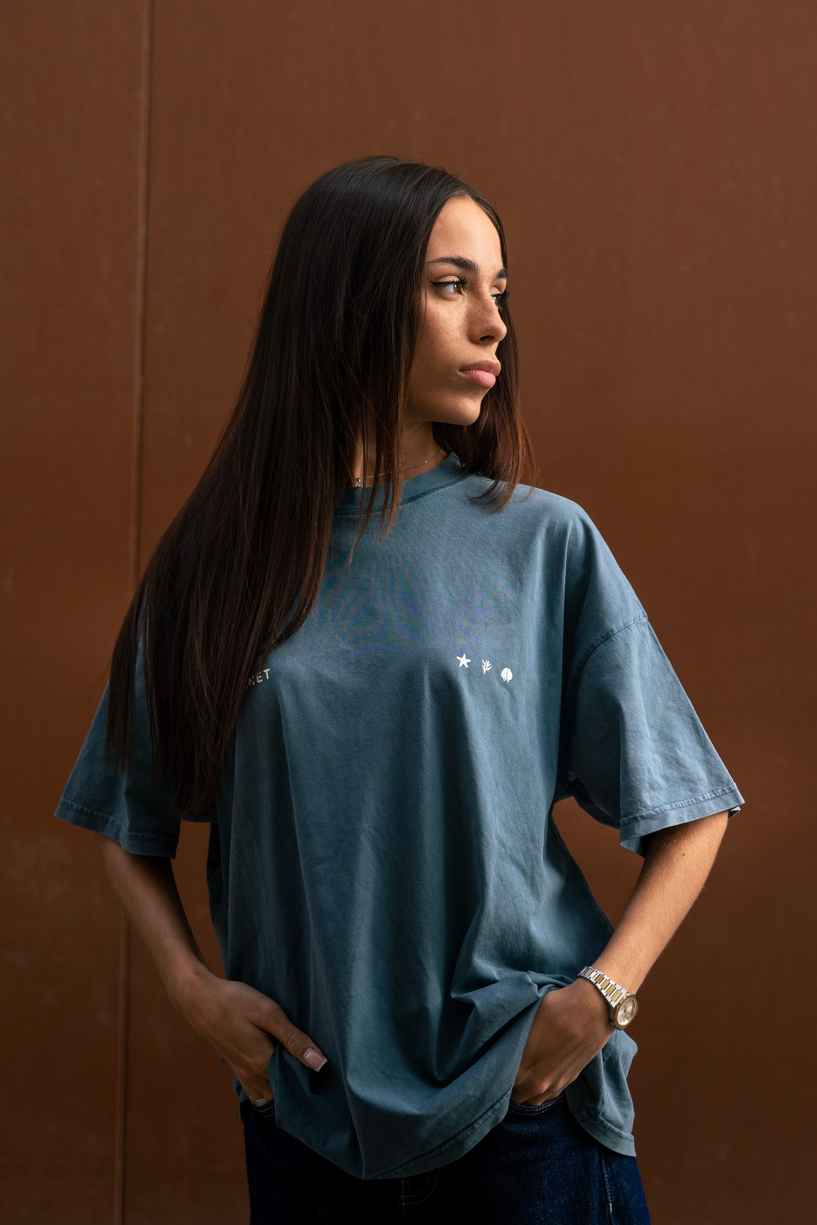 Camiseta Essential – Azul profundo