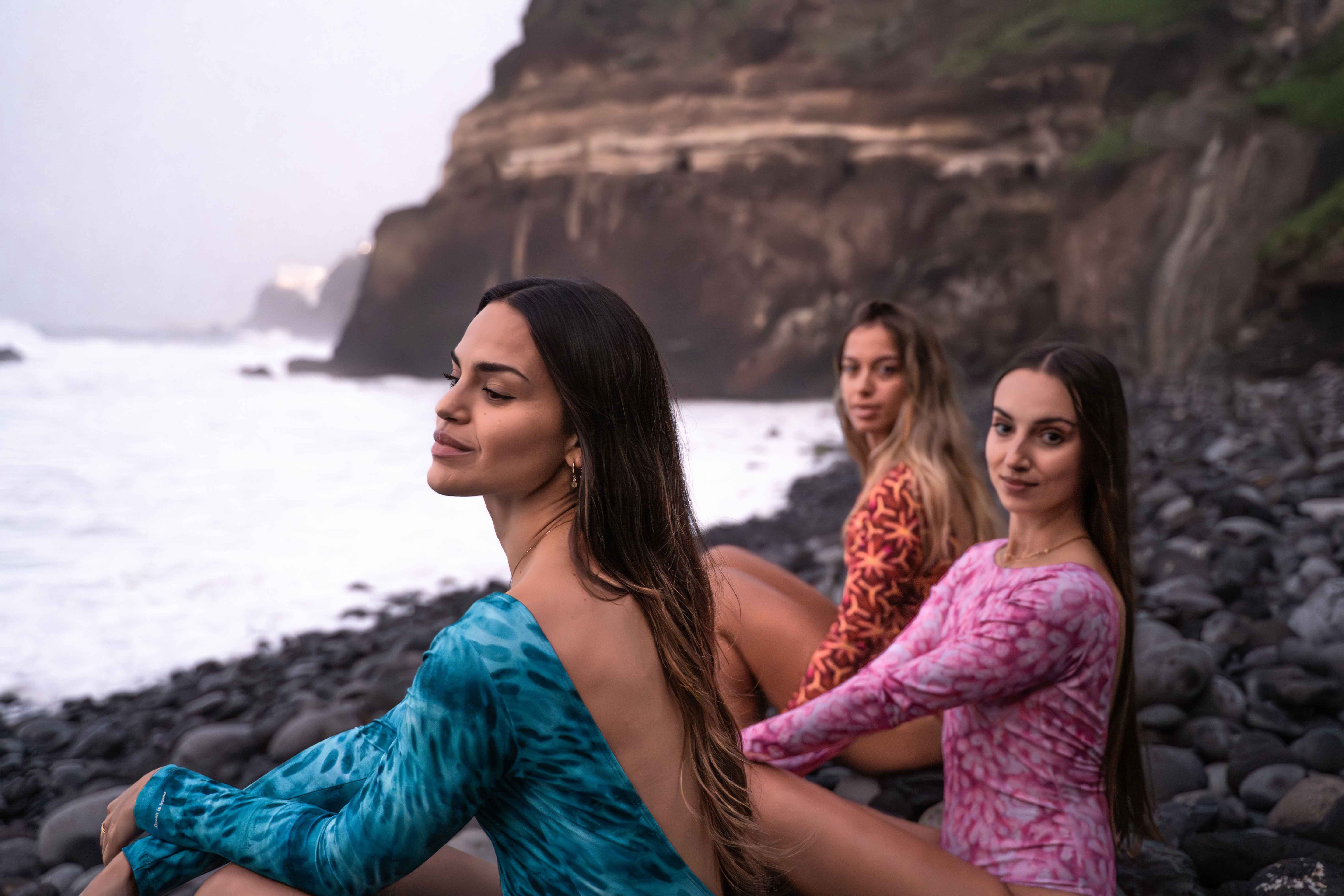 Bañador Surf Tiburón Tigre (Espalda abierta) - Tonos Turquesas